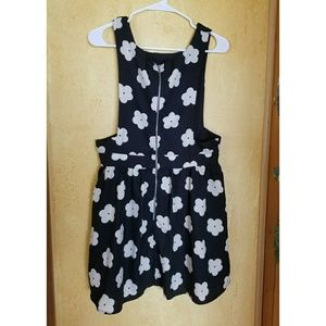 Retro floral black and cream pinafore dress